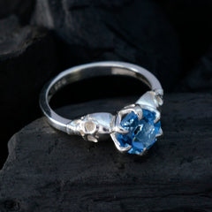 Savannah Trendy Blue Solitaire Ring