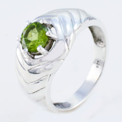 Maria Trendy Green Solitaire Ring in Sterling Silver