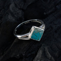Hina Luxurious Turquoise Solitaire Ring