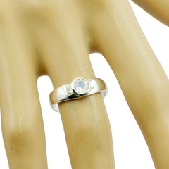 Nisa Glamorous White Solitaire Ring