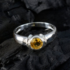 Camilla Luxurious Yellow Solitaire Ring