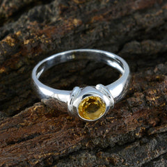 Camilla Luxurious Yellow Solitaire Ring