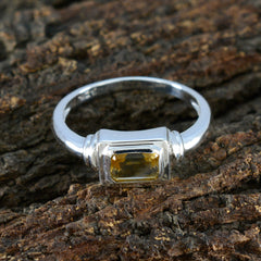 Min-seo Contemporary Yellow Solitaire Ring