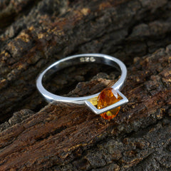 Ha-eun Glamorous Yellow Solitaire Ring