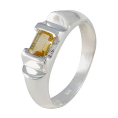 Julieta Contemporary Yellow Solitaire Ring