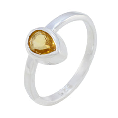 Victoria Romantic Yellow Solitaire Ring