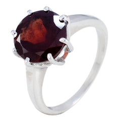 Xiu Red Solitaire Ring with Elegant Gemstone