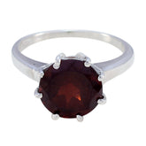 Xiu Red Solitaire Ring with Elegant Gemstone Garnet Red