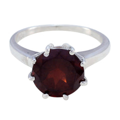 Xiu Red Solitaire Ring with Elegant Gemstone Garnet Red