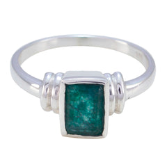 Li Lee Graceful Green Solitaire Ring