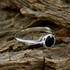 Nari Modern Black Solitaire Ring in Sterling Silver