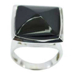 Maria Retro Black Solitaire Ring with Bold Design Black Onyx Black