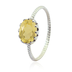 Wen Yellow Solitaire Ring with Elegant Gemstone Design