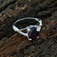 Sofia Red Solitaire Ring Elegant Silver Gemstone