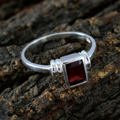 Jia Trendy Red Solitaire Ring with Square Gemstone