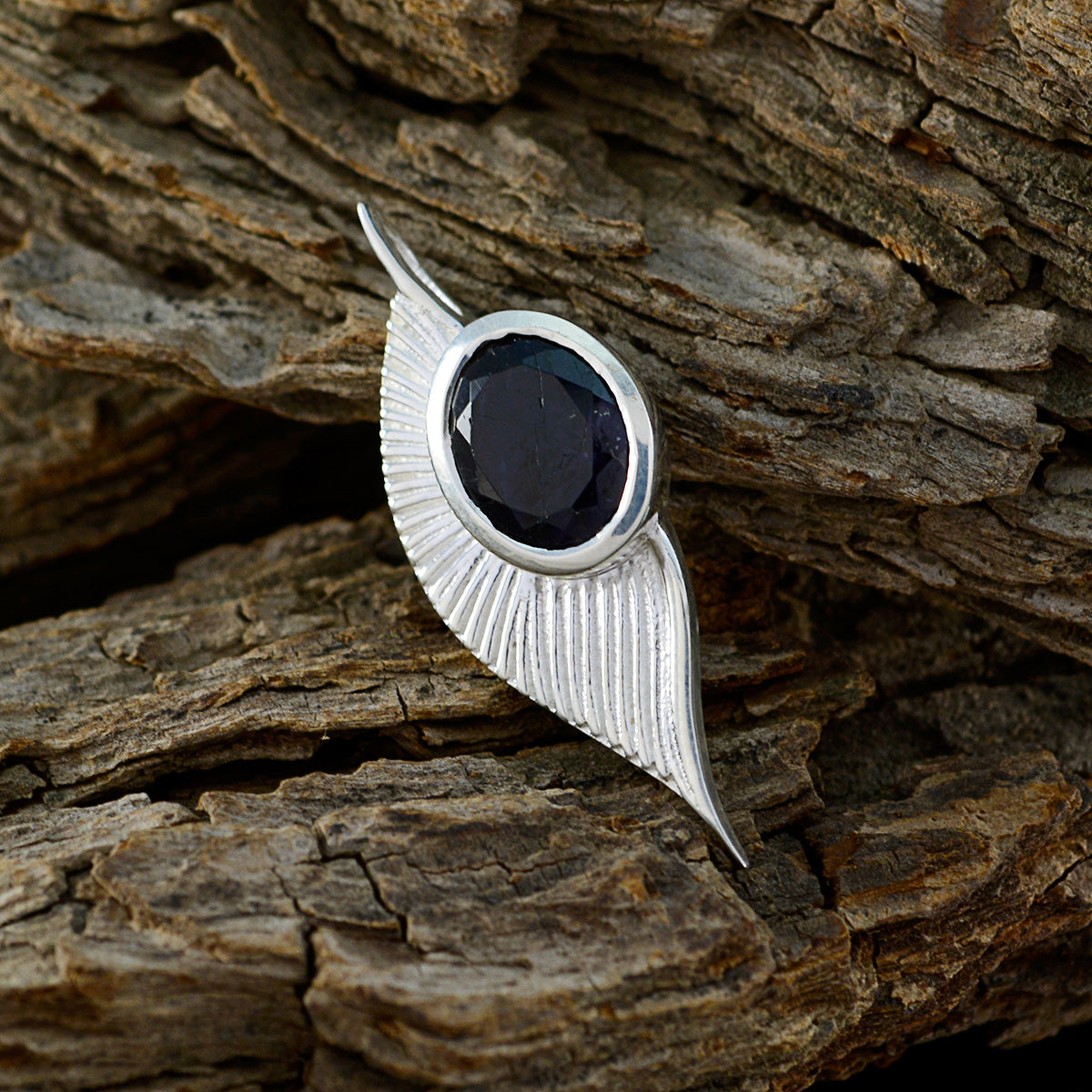 Julia Unique Heart Pendant India - Gemstone Fashion Jewelry Iolite Blue Blue