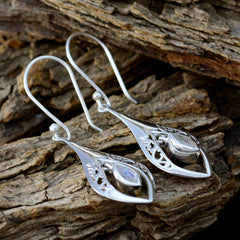 Valentina White Solitaire Earrings for Elegant Style