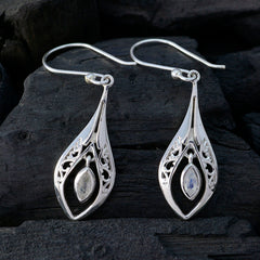 Valentina White Solitaire Earrings for Elegant Style