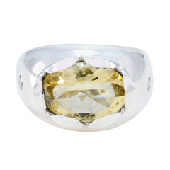 Fernanda Victorian Yellow Solitaire Ring for Glam Style