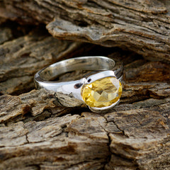 Layla Romantic Yellow Solitaire Ring
