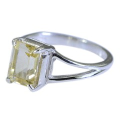 Ling Glamorous Yellow Solitaire Ring