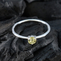 Ines Yellow Solitaire Ring with Elegant Gemstone