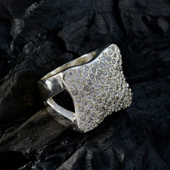 Zoey Heritage White Ring with Elegant Gemstone Detail