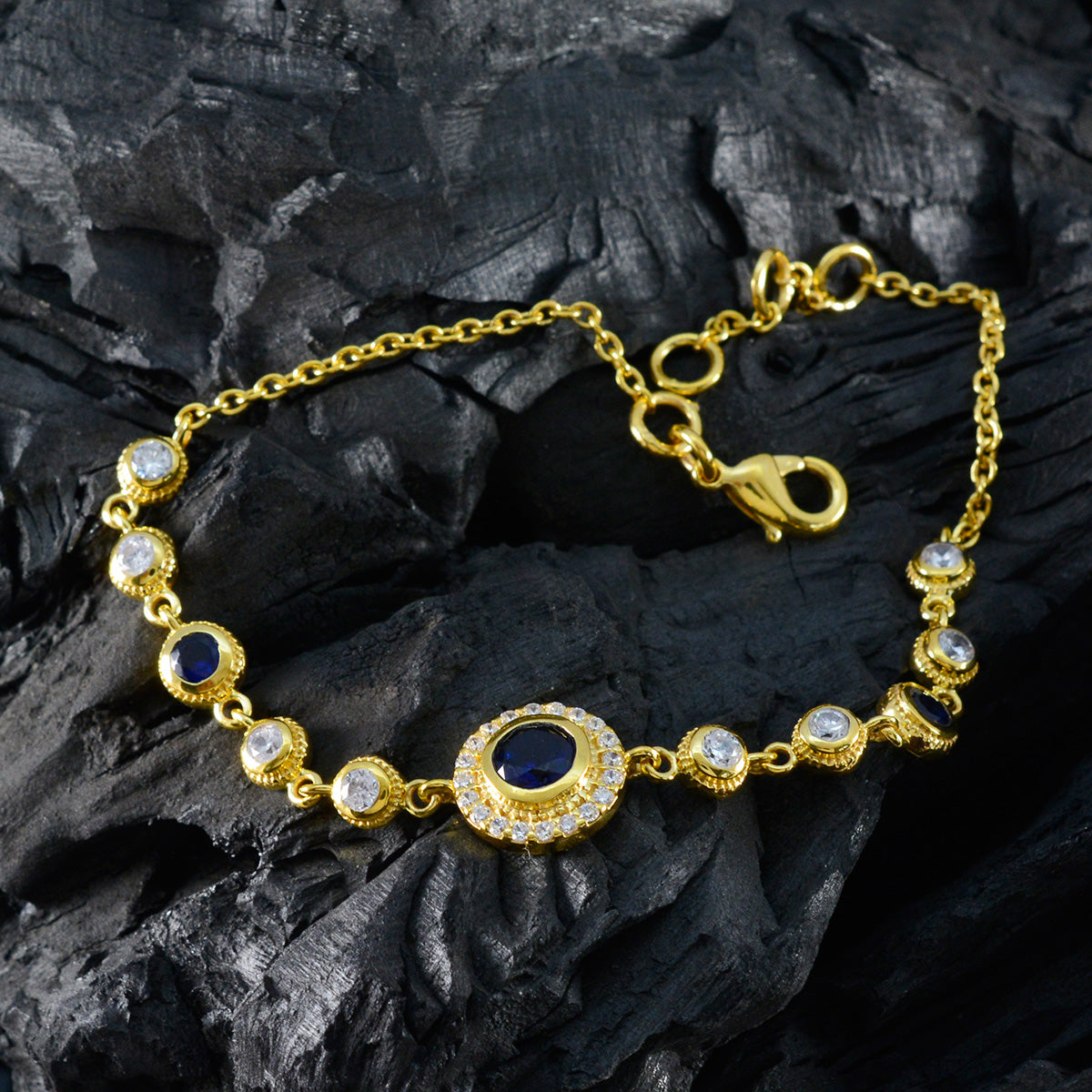 Skylar Glamour Elegant Blue Chain Bracelet