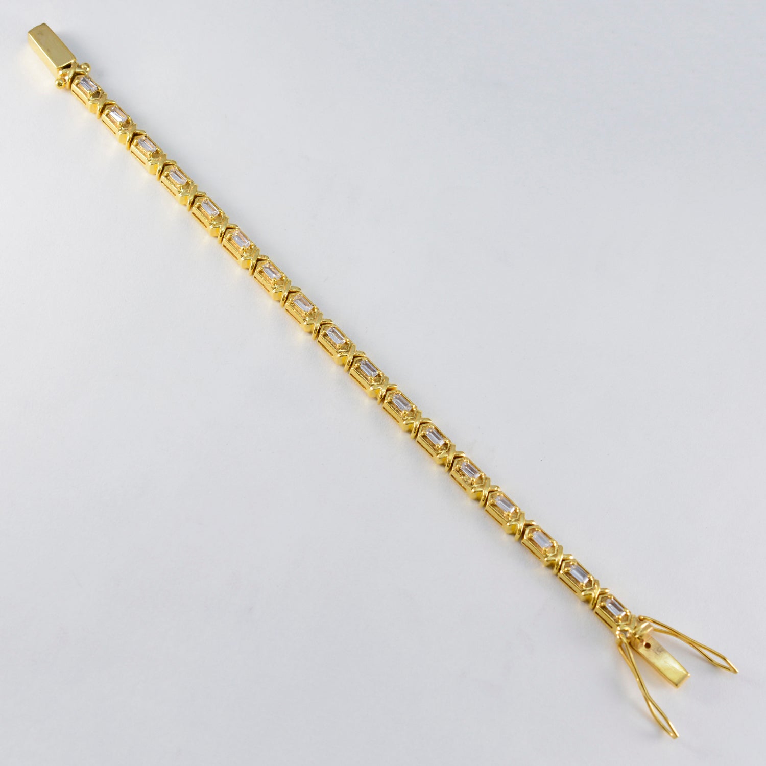 Kennedy Festive Eye-catching White Tennis Bracelet