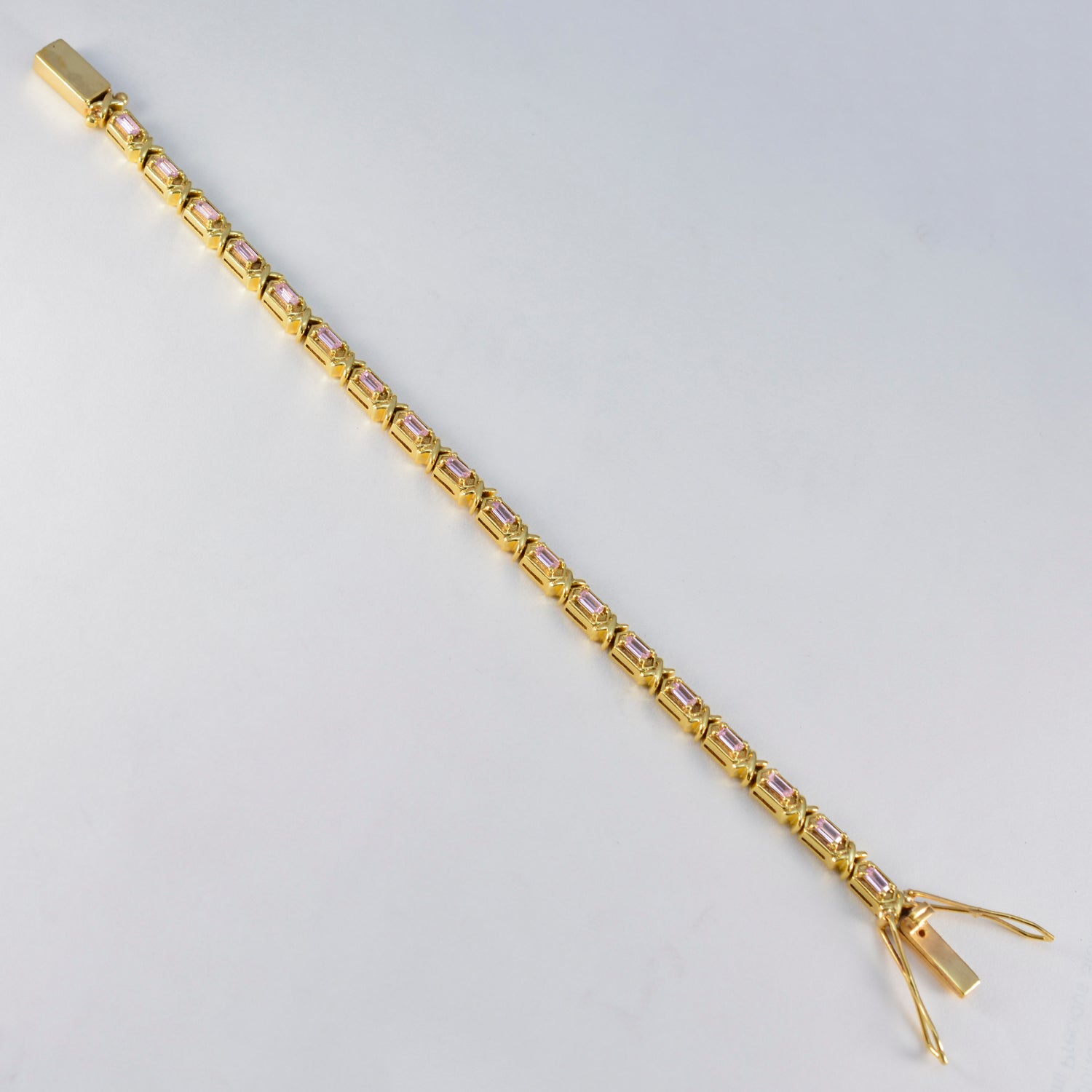 Leah Karwa Chauth Eye-catching Pink Tennis Bracelet