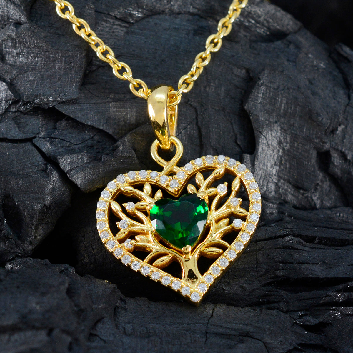 Saanvi Green Rope-Wire Statement Pendant