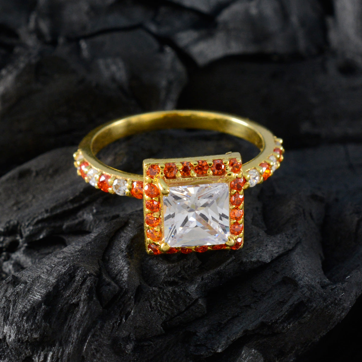 Bianca valentine Yellow Halo Ring