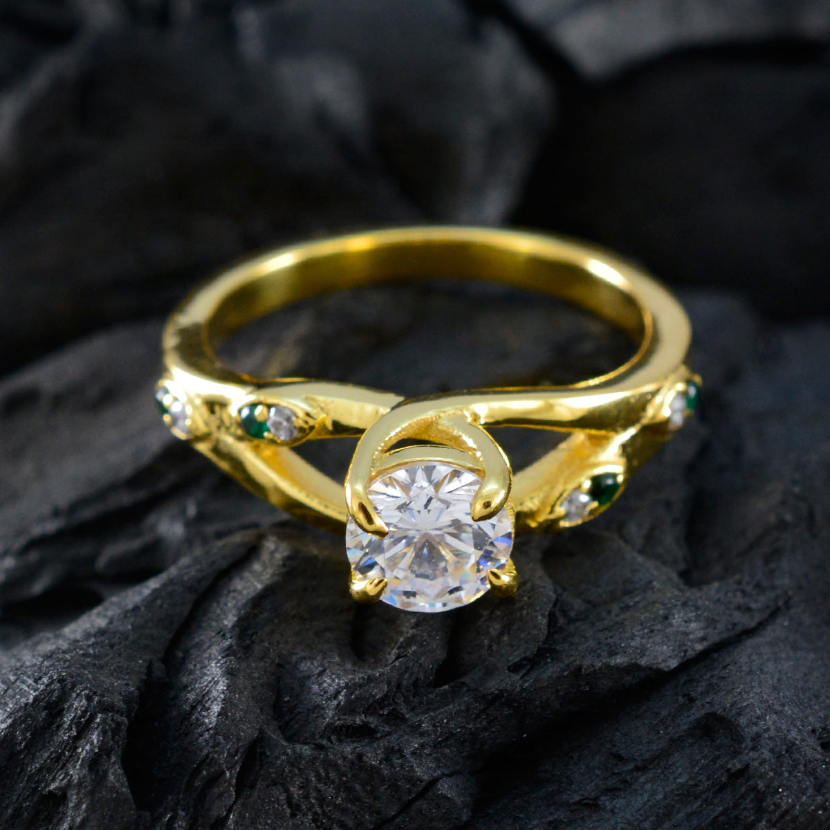 Meera Romantic Green Halo Ring