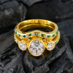 Riya propsel Green Halo Ring