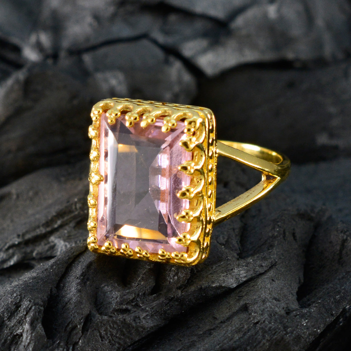 Nari Love Pink Solitaire Ring