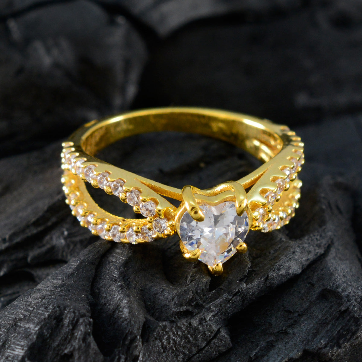 Giulia Modern White Halo Ring
