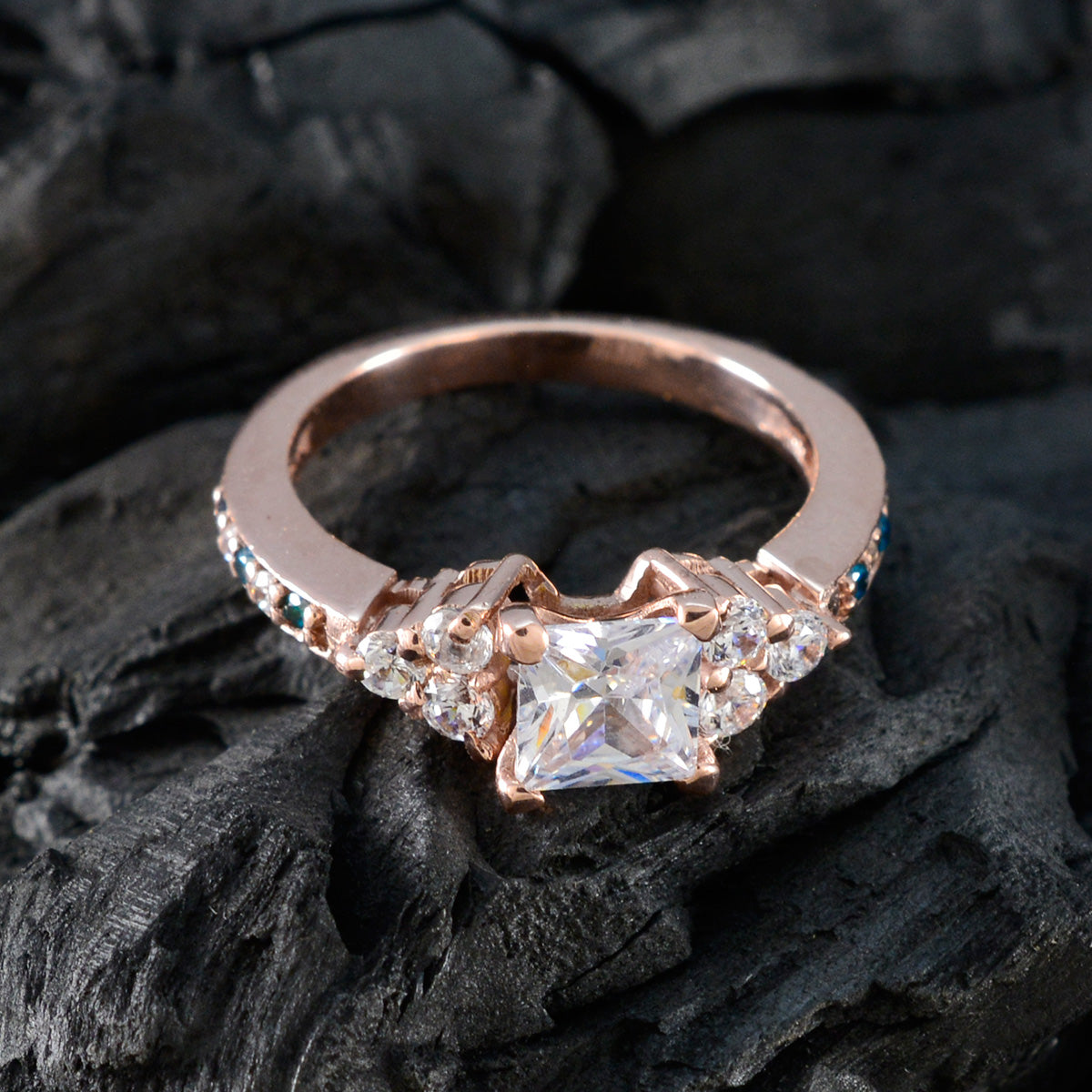 Dayana Engagement Blue Halo Ring