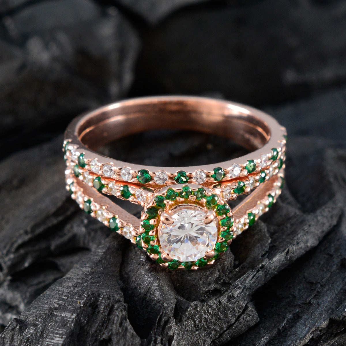 Ying propsel Green Halo Ring
