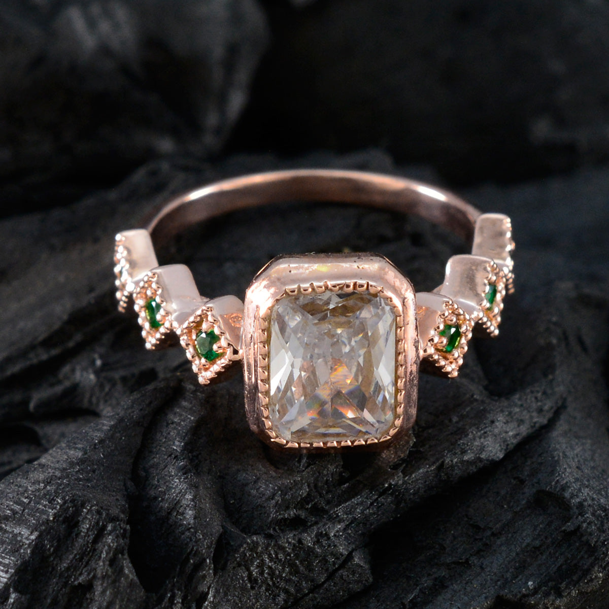 Hannah Graceful Green Penta Ring