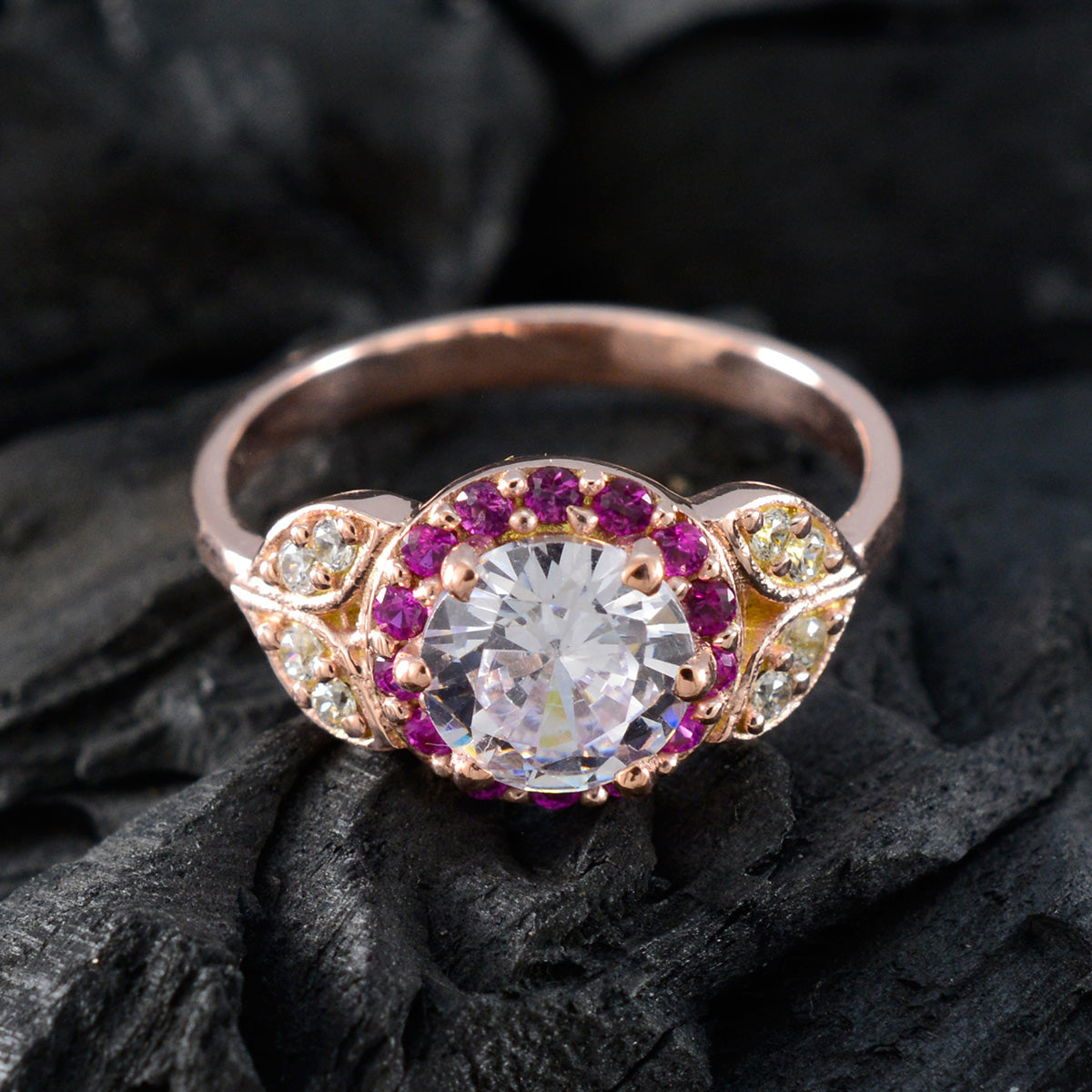 Isabelle Fairytale Red Halo Ring