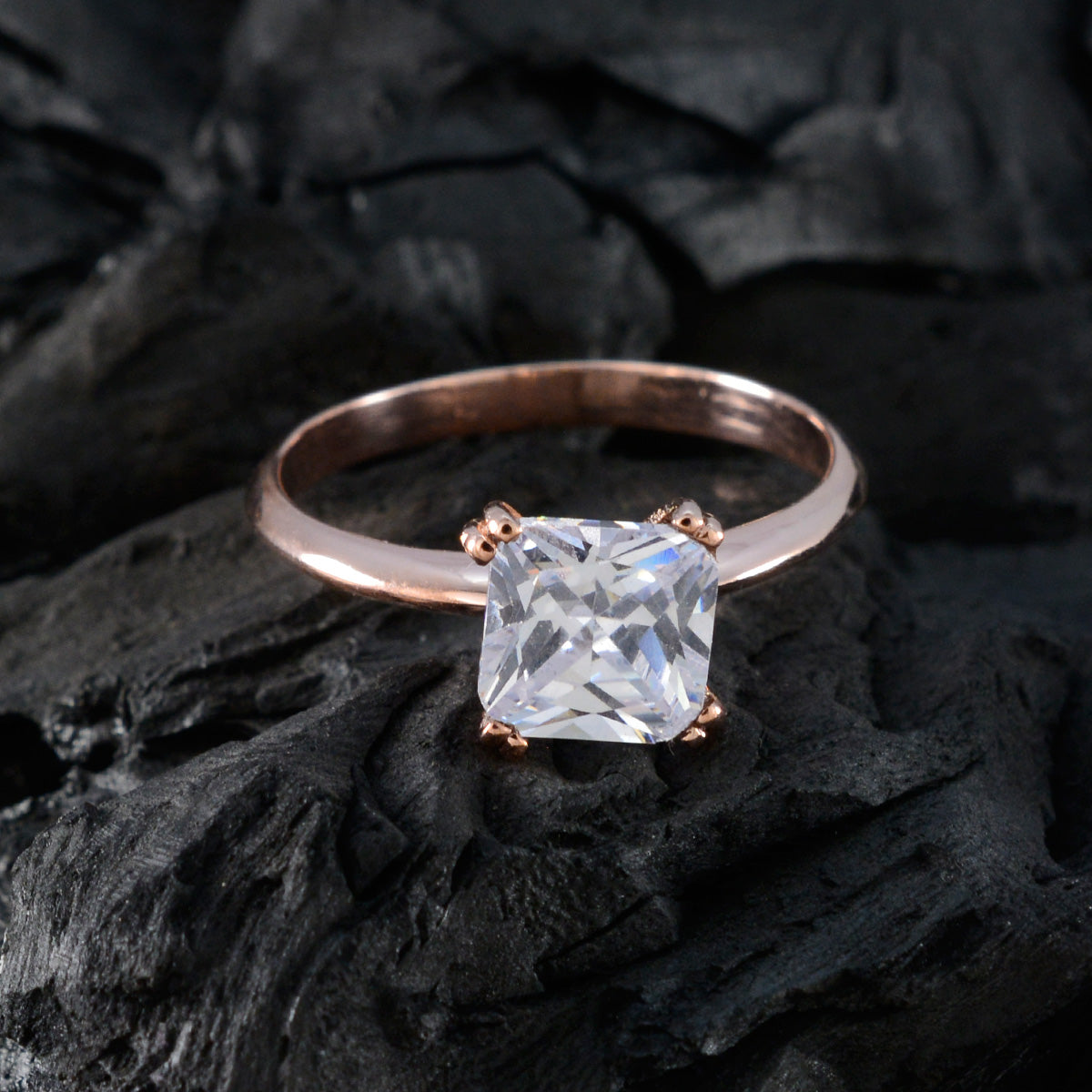 Ha-eun valentine White Solitaire Ring