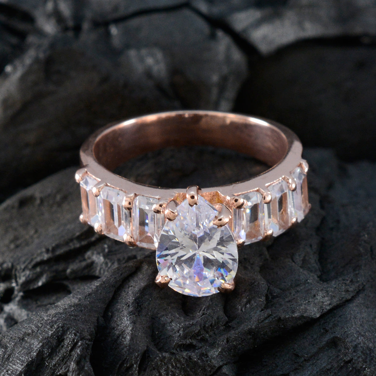 Aisha Love White Hepta Ring