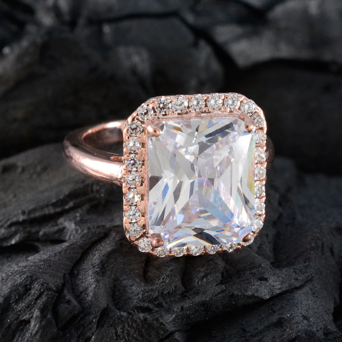 Hua Promise White Halo Ring