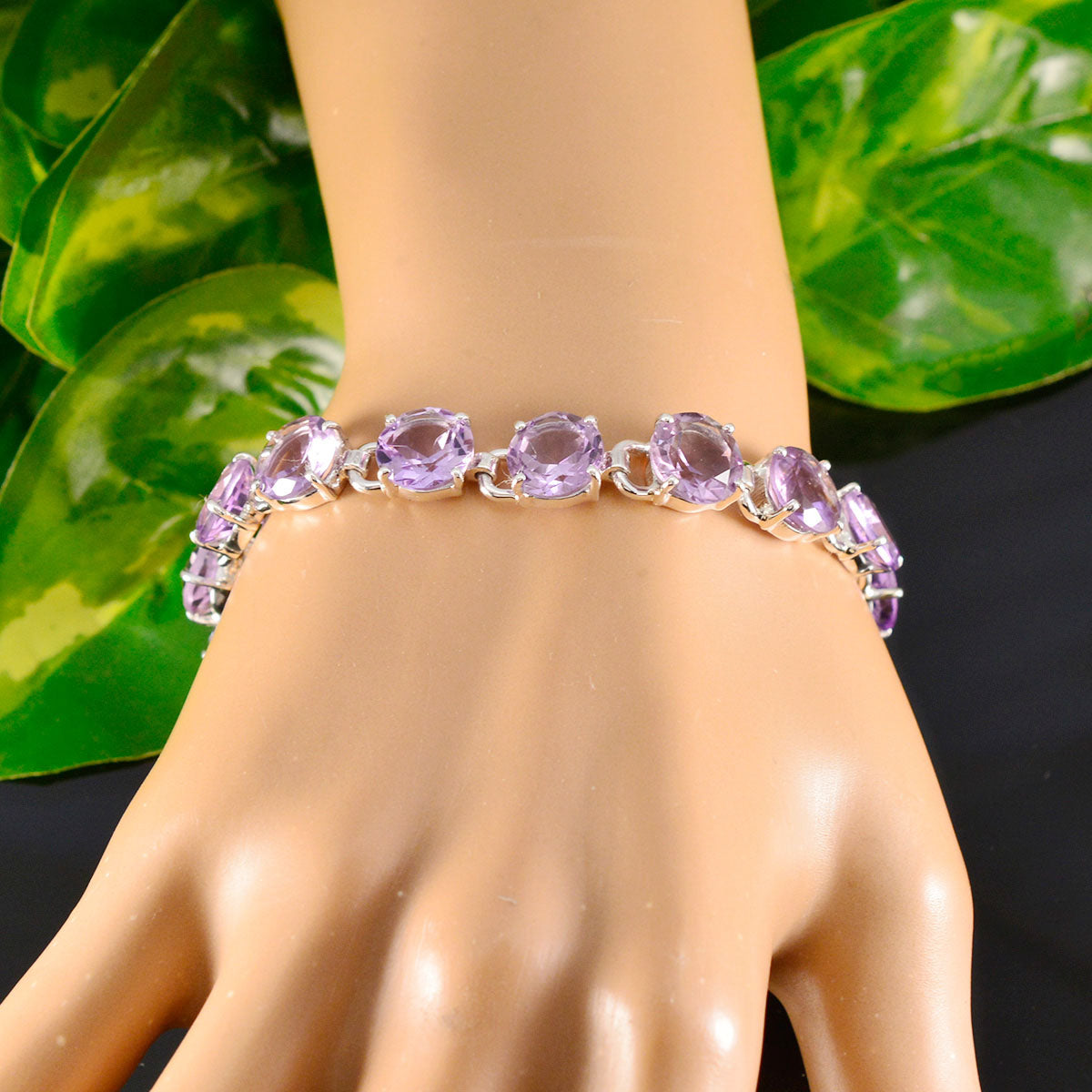 Yasmin Luxury Tiny Purple Links Bracelet