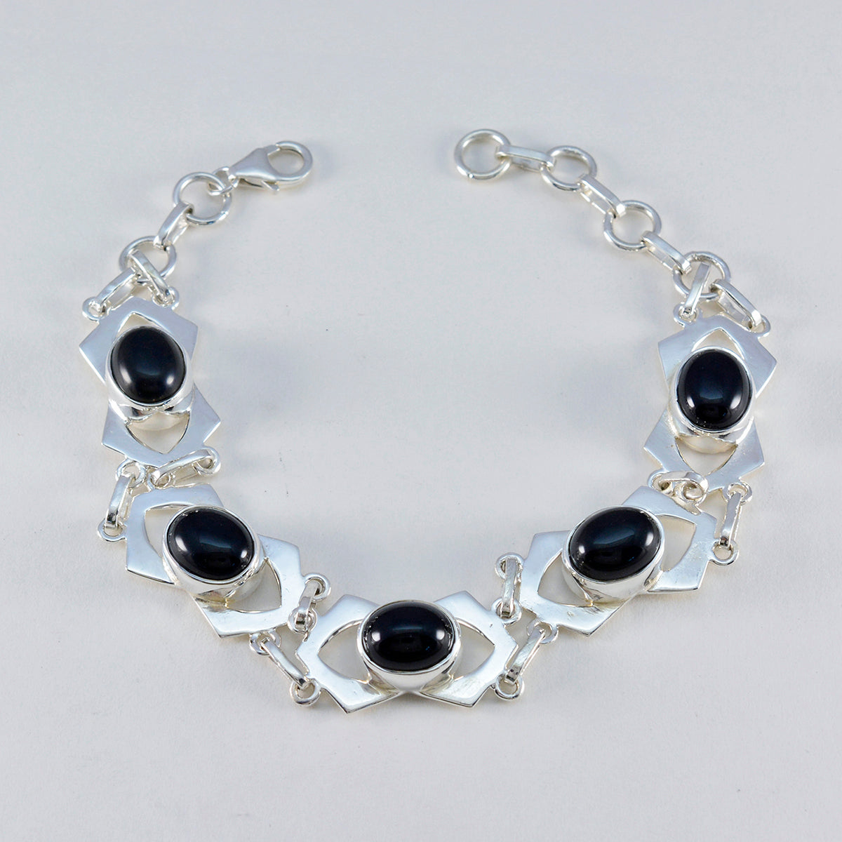 Aisha Achievement Minimal Black Links Bracelet