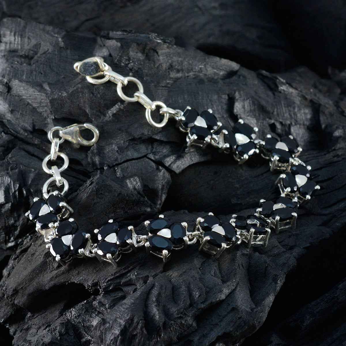 Camila Gift for Her Mid-weight Black Links Bracelet