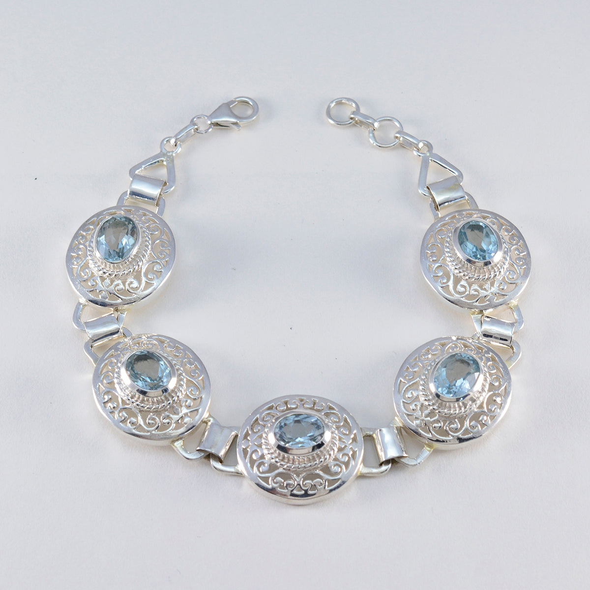 Alina Workwear Eye-catching Blue Links Bracelet
