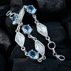 Charlotte gift for Friend Tiny Blue Links Bracelet