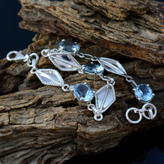 Charlotte gift for Friend Tiny Blue Links Bracelet