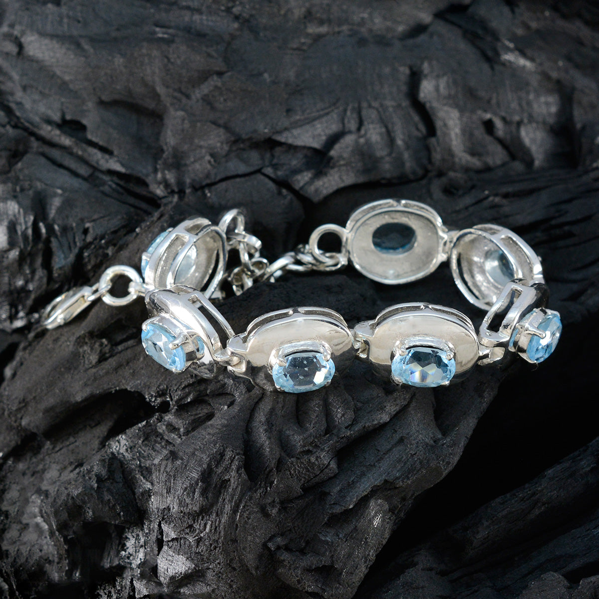 Chloe Promotion Eye-catching Blue Tennis Bracelet